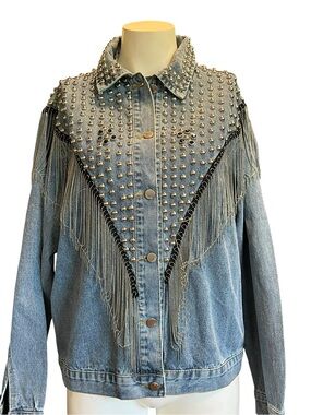 Women blue light-wash denim jacket embellished with beautiful Rhinestones.